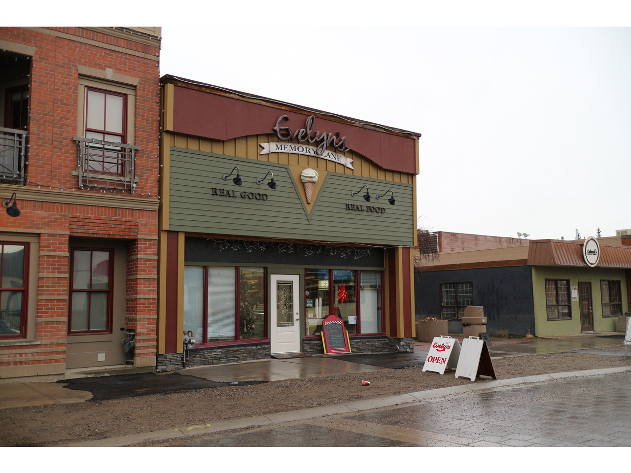 Evelyn’s Memory Lane Cafe High River, Alberta Elsie Hui